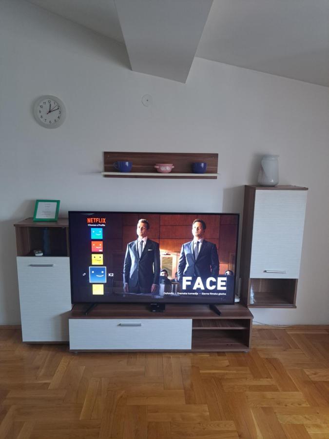 Apartman Zvezdica -Smederevo, Netflix ภายนอก รูปภาพ