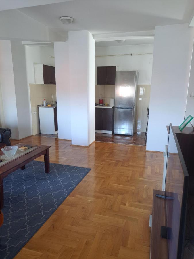 Apartman Zvezdica -Smederevo, Netflix ภายนอก รูปภาพ